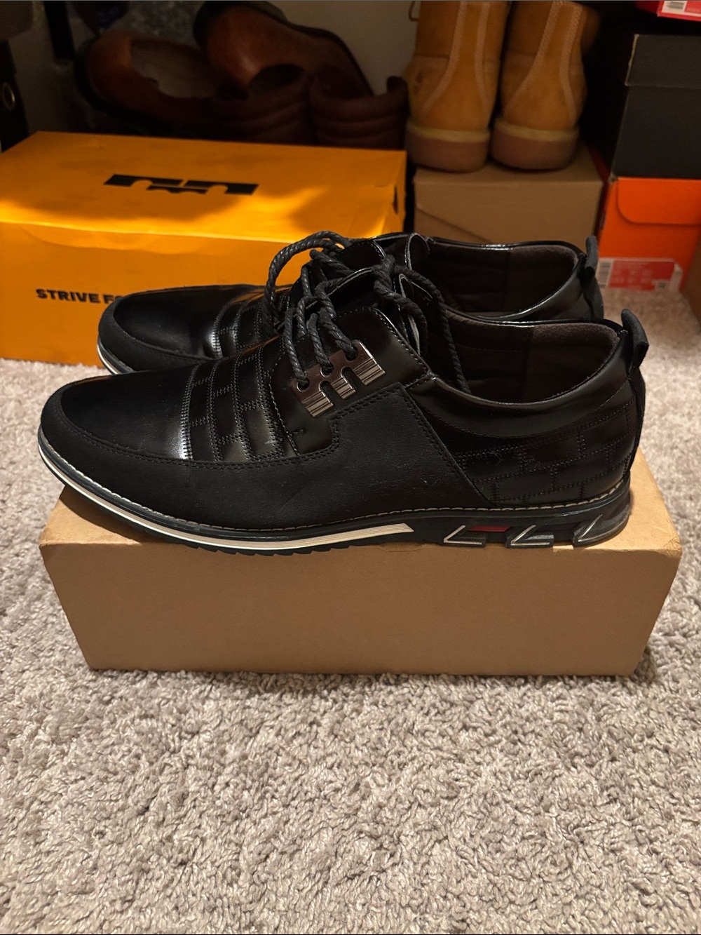 Men's Black Lace-Up Derby with Sport-Inspired Sole